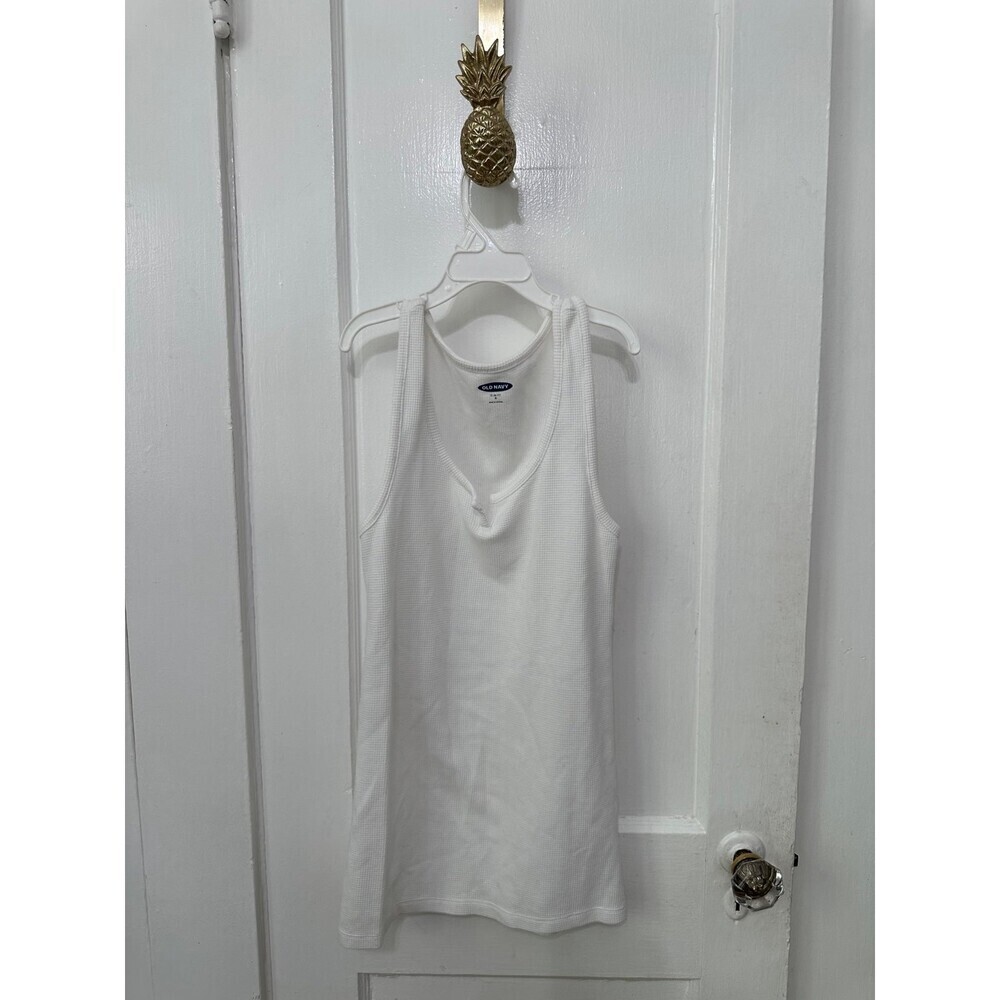 Old Navy Slim fit women’s size small white tank top